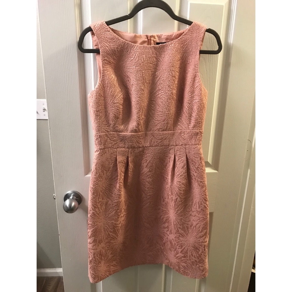 Pink textured sleeveless dress